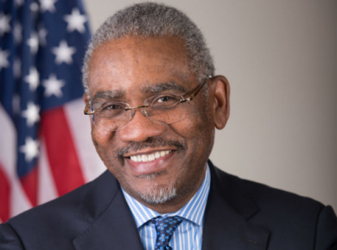 Gregort W. Meeks