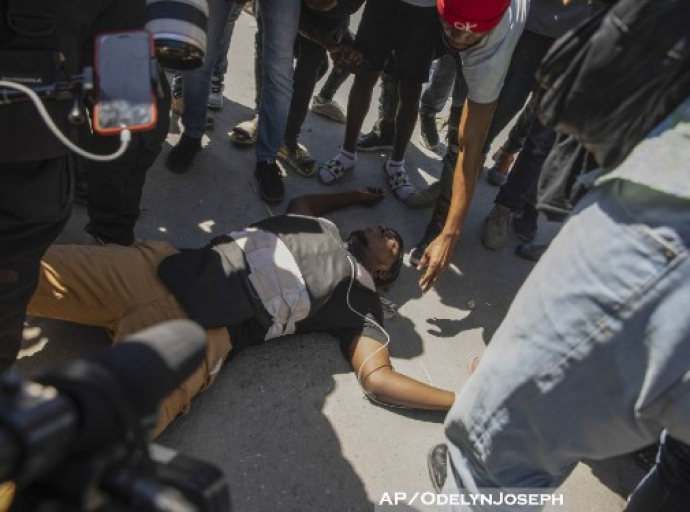Photojournalist Maxihen Lazzare (File Photo)