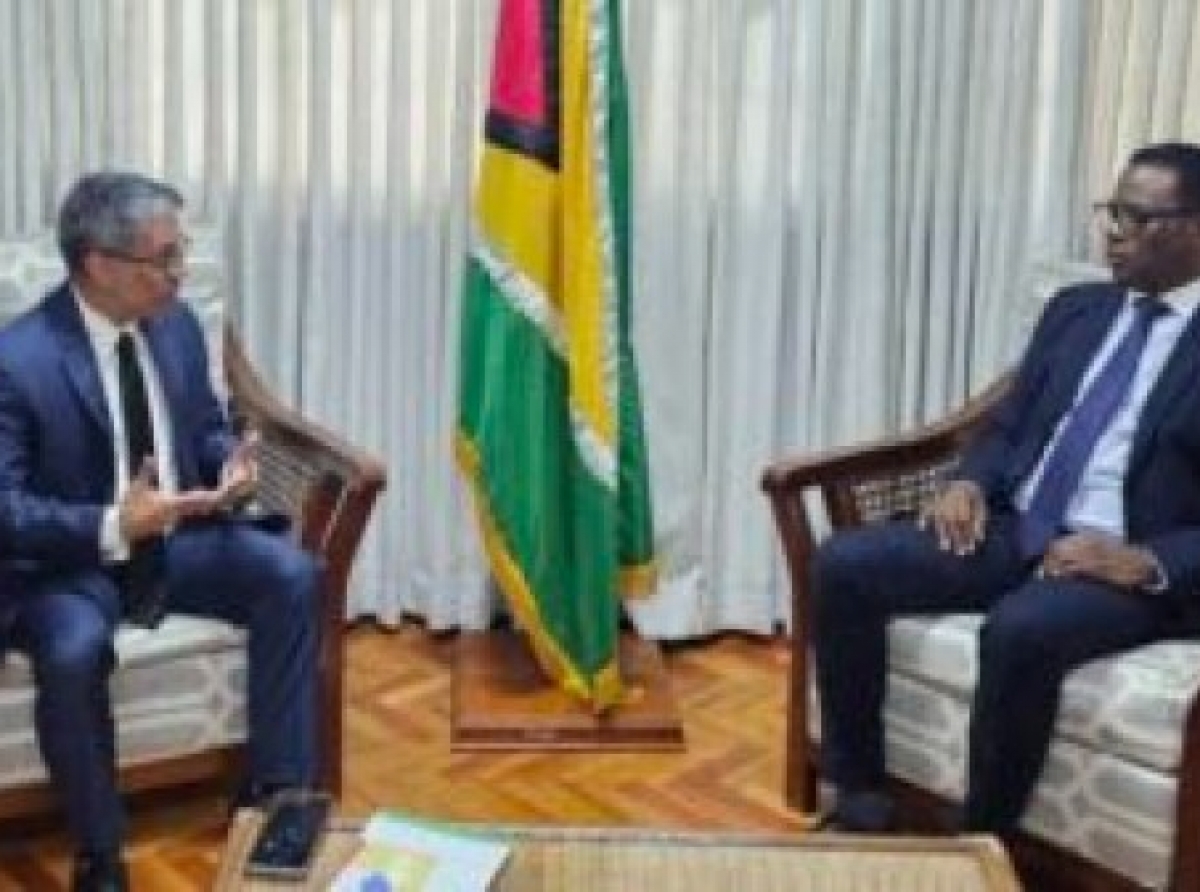 Hugh Hilton Todd, Minister of Foreign Affairs and International Cooperation Carlos Perez, Ambassador of the Bolivarian Republic of Venezuela to Guyana