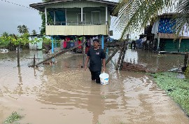 Flood-affected areas in Black Bush Polder this summer. (via the Guyana Chronicle)