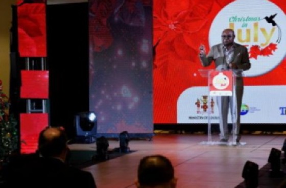 Tourism Minister Edmund Bartlett addressing ‘Christmas in July’ tradeshow (JIS Photo)