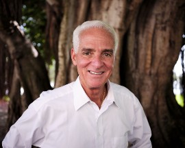 (Cong. Charlie Crist) Crist’s decisive early lead in the race for the Democratic nomination spans all races, gender, age groups, and media markets. He continues to challenge Governor Ron DeSantis on mimicking dangerous Trump policies. 