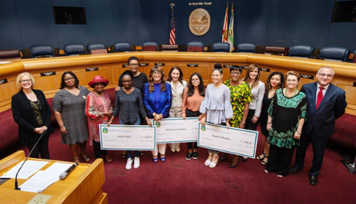 Women Awarded g