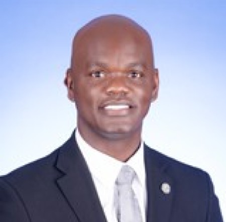 Kionne McGhese