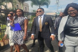 WIN leader, Azruddin Mohamed (center) , elected as Opposition Leader (CMC Photo)