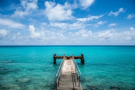 Bermuda will also begin to offer new direct flights from select destinations. (IMAGE: GUILLEPAGANO/SHUTTERSTOCK.COM)