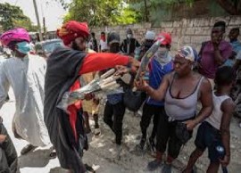 Haitians arming themselves as violence continues unabated in the country