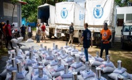 Food distribution in one of the most affected communes after heavy flooding in the North of Haiti. (Photo courtesy WFP)
