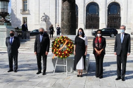 At a the wreath-laying ceremony were their Excellencies Audrey Marks ( second right), Spanish Ambassador to the United States ,Santiago Cabanas (right), Spain’s Permanent Observer to the Organization of American States, Carmen Monton Gimenez (to her left), Secretary General to the Organization of the American States Luis Almagro, (next left ) and Assistant Secretary General to the OAS Nestor Mendez    ( Photo Derrick Scott)