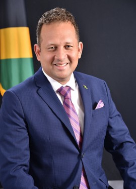 Consul General Oliver Mair   