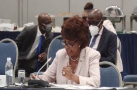 Congresswoman Maxine Waters addressing Caribbean Financial Access Roundtable (CMC Photo)