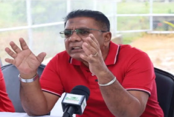 Agriculture Minister, Zulfikar Mustapha, meeting with rice farmers over the last weekend.
